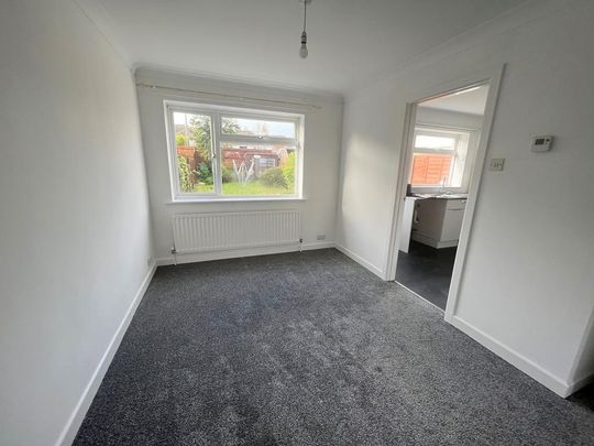 4 bedroom terraced house to rent - Photo 1