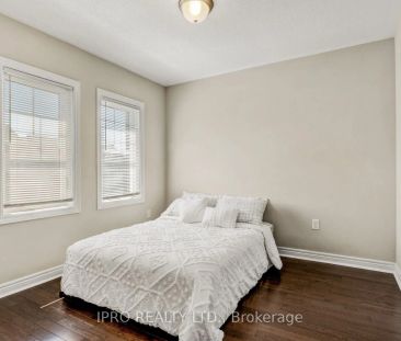 Property For Lease | W9264460 - Photo 5