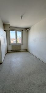 Location Appartement 3 pièces 79m² LENS 62300 - Photo 3