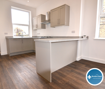 3 bedroom terraced house to rent - Photo 4