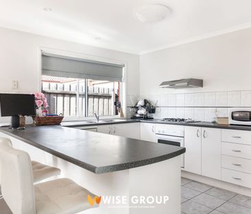 SPACIOUS FAMILY HOME IN A CENTRAL PLACE IN HAMPTON PARK - Photo 5