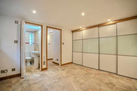 2 bedroom maisonette to rent - Photo 5