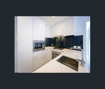 Modern High-Rise Apartment in Valley's Prime Location - Photo 6