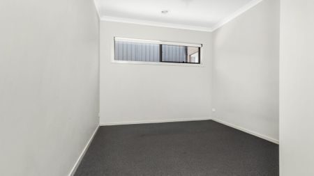 Beautiful family home in Wallan! - Photo 2