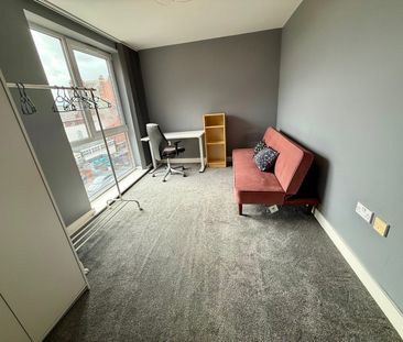 2 bedroom apartment to rent - Photo 4