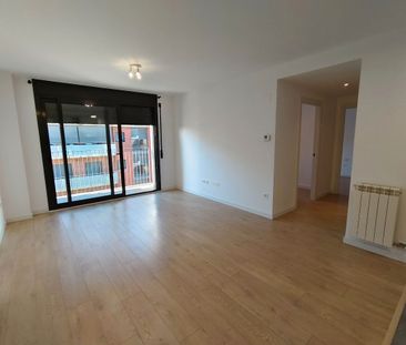 Piso de alquiler en Carrer de Les Llevadores, Mas Masó - Hospital - Photo 1