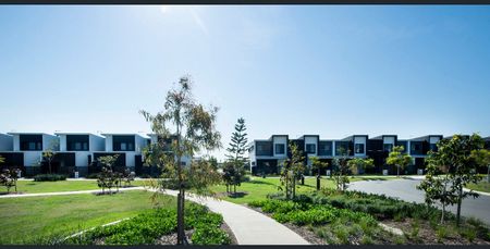 Modern 4 Bedroom Home - Ducted Air Conditioning - Photo 5