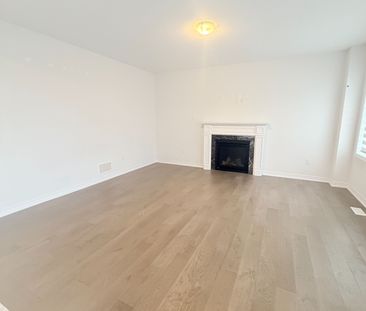 For Lease - 53 Woolacott Lane, Clarington, Ontario - Photo 5