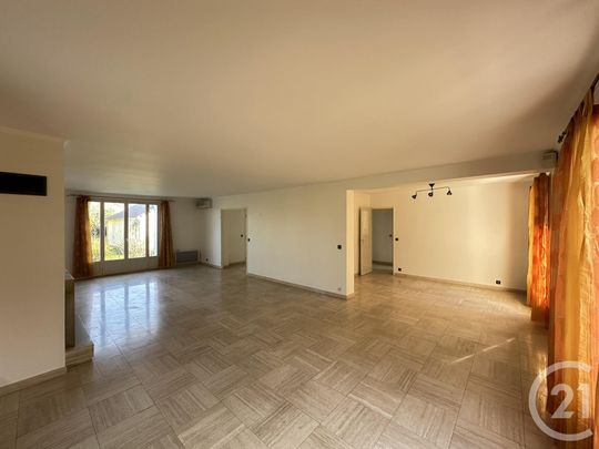 Location Maison 8 pièces 182m² GIF SUR YVETTE 91190 - Photo 1