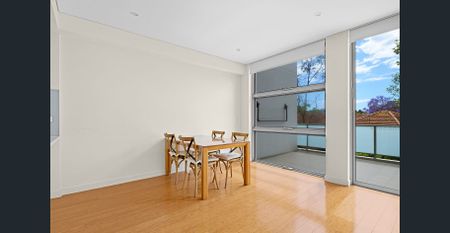 Furnished townhouse style apartment - Photo 4