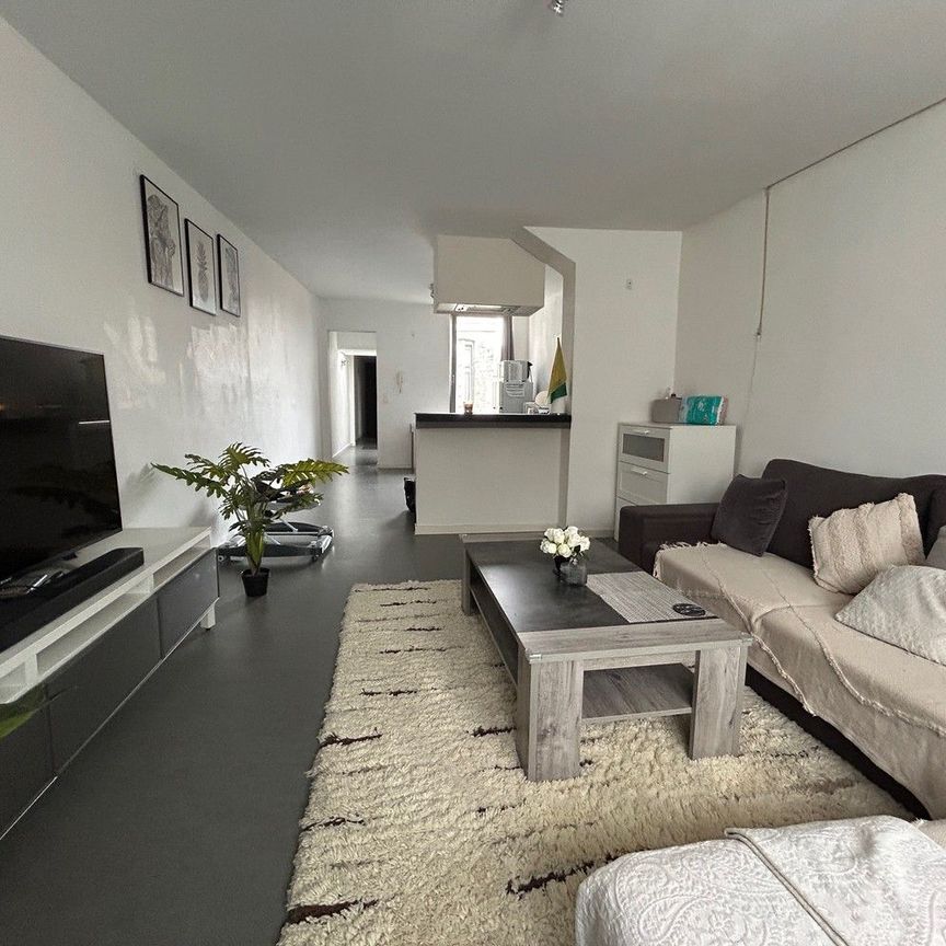 Appartement te huur - Photo 1