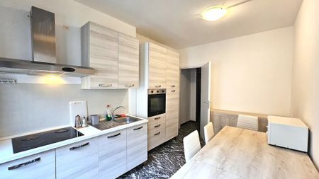 Via Ugo Foscolo, Padova, Veneto 35131 - Photo 3