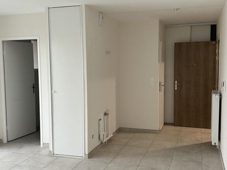 Location Appartement 1 pièce 30m² DIJON 21000 - Photo 4