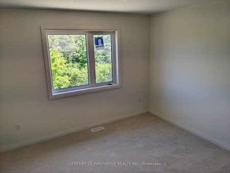 For Lease - 38 Lahey Crescent, Penetanguishene, Ontario - Photo 2