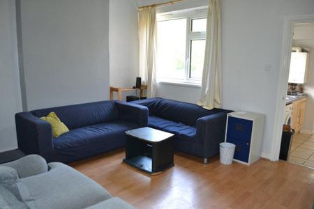 5 bedroom house to rent - Photo 2