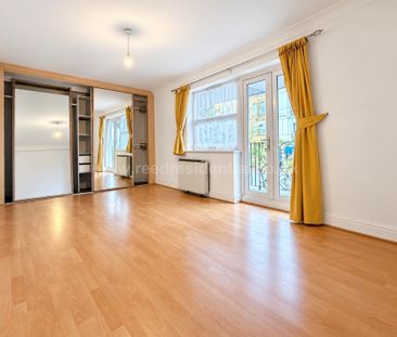 London Road, Westcliff On Sea - Photo 1
