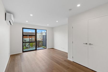 2 bedroom New Townhouse in Glen Eden - Photo 3