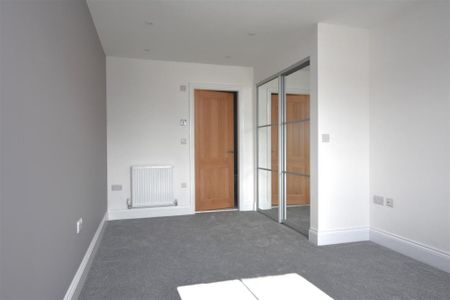 Main Street, Newton On Derwent, York - Photo 5