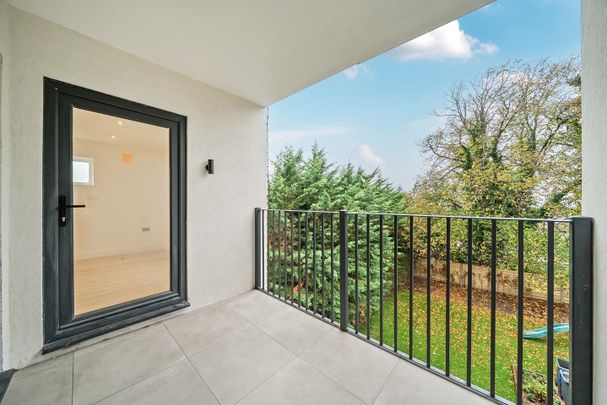 2 Bed Flat, West Hill, CR2 - Photo 1