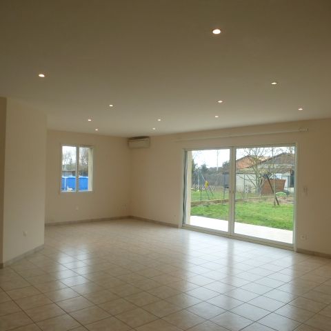 Location Maison 4 pièces 91m² - Photo 1