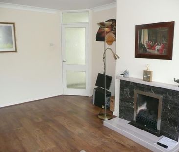 2 bedroom maisonette to rent - Photo 5