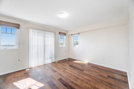 For Lease - 5605 Oscar Peterson Boulevard Unit# 2, Mississauga, Ontario - Photo 4