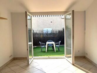 Location Appartement 2 pièces 47 m2 à Saint-Aygulf - Photo 4