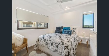 Riverfront Living | 3 Bed -2.5 Bath | 2 Car | Huge Entertaining Balcony - Photo 3