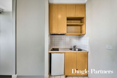 Convenient Studio Apartment on Lygon Street - Photo 4