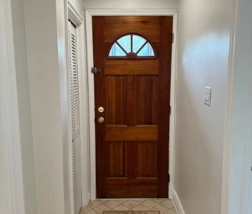 Detached Home For Lease | N9250381 - Photo 3