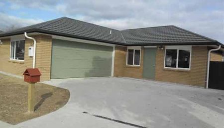 AVALON LIVING - Photo 3