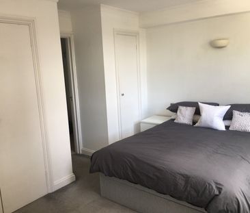 1 Bed Flat, Wood Close, E2 - Photo 3