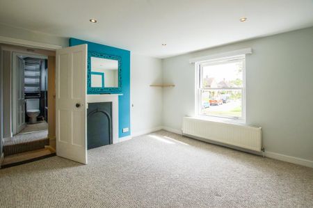 2 bedroom end of terrace house to rent - Photo 5