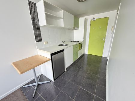 102/313 Waverley Road, Malvern East VIC 3145 - Studio For Rent | Domain - Photo 3