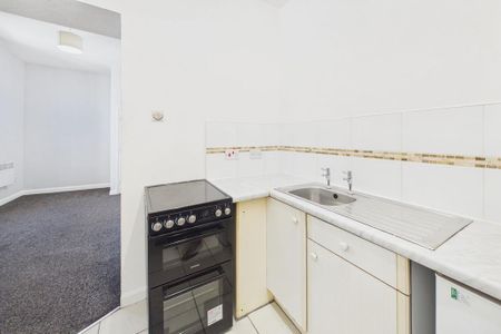 1 bedroom flat to rent - Photo 4