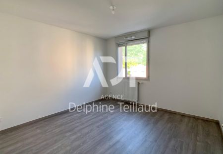 Appartement T3 à FONTAINE - Photo 4
