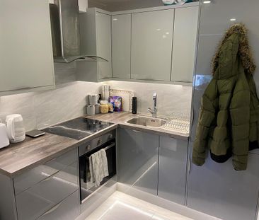 Studio to rent - Photo 6