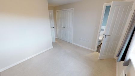 3 bedroom semi-detached house to rent - Photo 2