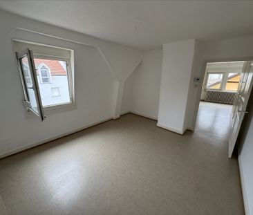 Location Appartement 3 pièces 83m² - Photo 6