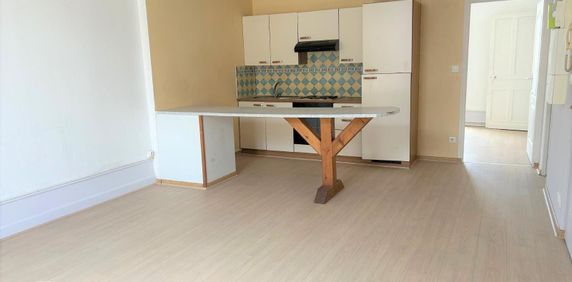 Location Appartement 2 pièces 52m² PERIGUEUX 24000 - Photo 2