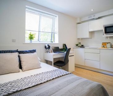 Studio to rent - Photo 6