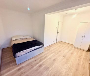 1 bedroom in a house share to rent - Photo 6