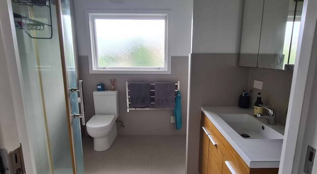 Two rooms townhouse in Blockhouse Bay for rent - Photo 1