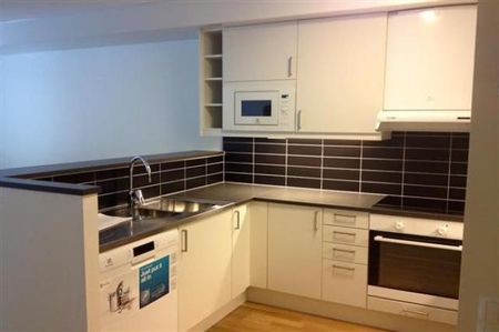 Fin tvåa i centrala Sollentuna - Foto 4