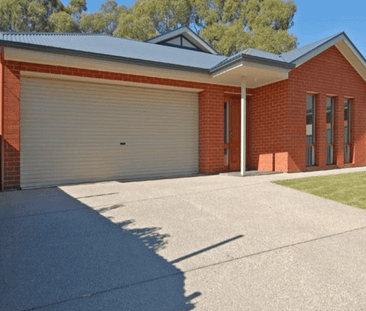 4 Maynard ave, Campbelltown, SA 5074 - Photo 5