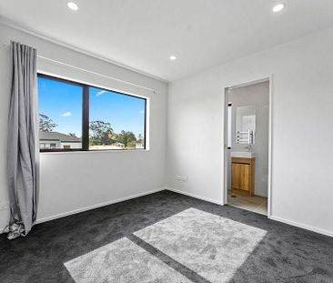 Modern 3BR Home in Papatoetoe - Photo 2