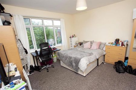 6 bedroom house to rent - Photo 4