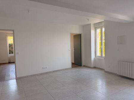 Location maison 3 pièces, 55.76m², Rochefort - Photo 2
