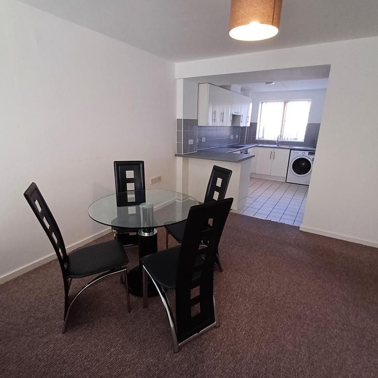 2 bedroom apartment to rent - Photo 1