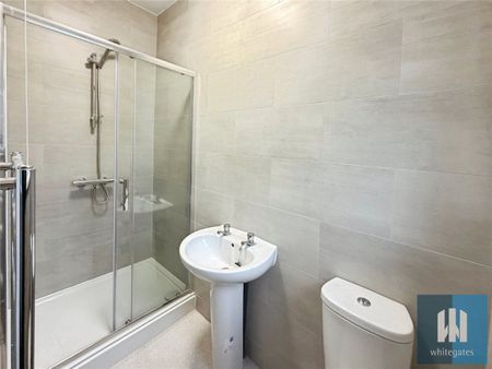 Leeds Road, Huddersfield, HD1 - Photo 2